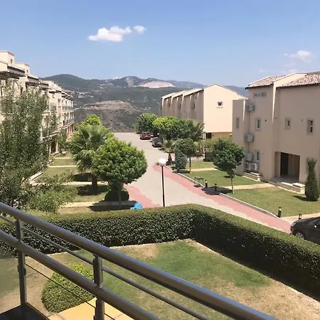 Golf And Διαμέρισμα Κουσάντασι